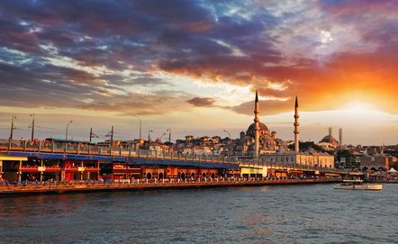 Istanbul, die Perle am Bosporus. © TTstudio - Fotolia.com