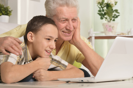 Als Senior kann man Vieles von Jüngeren lernen - gerade im Bereich Computer!